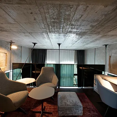 Edit Lofts Apartment *